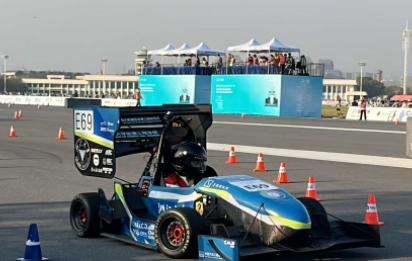 2025年车队合影1